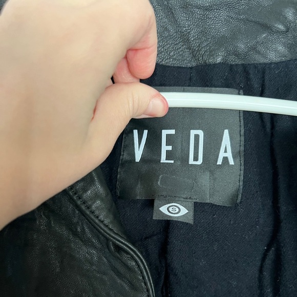 Veda Leather Jacket - Picture 4 of 11